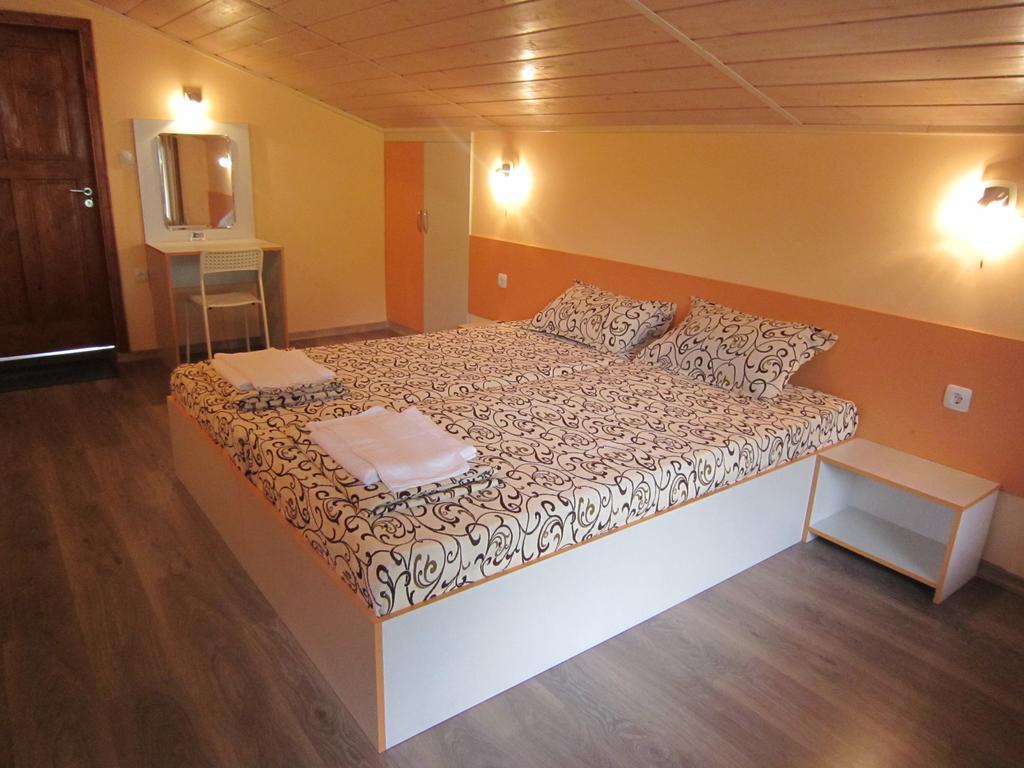 Slavina Guest House Saparewa Banja Exterior foto